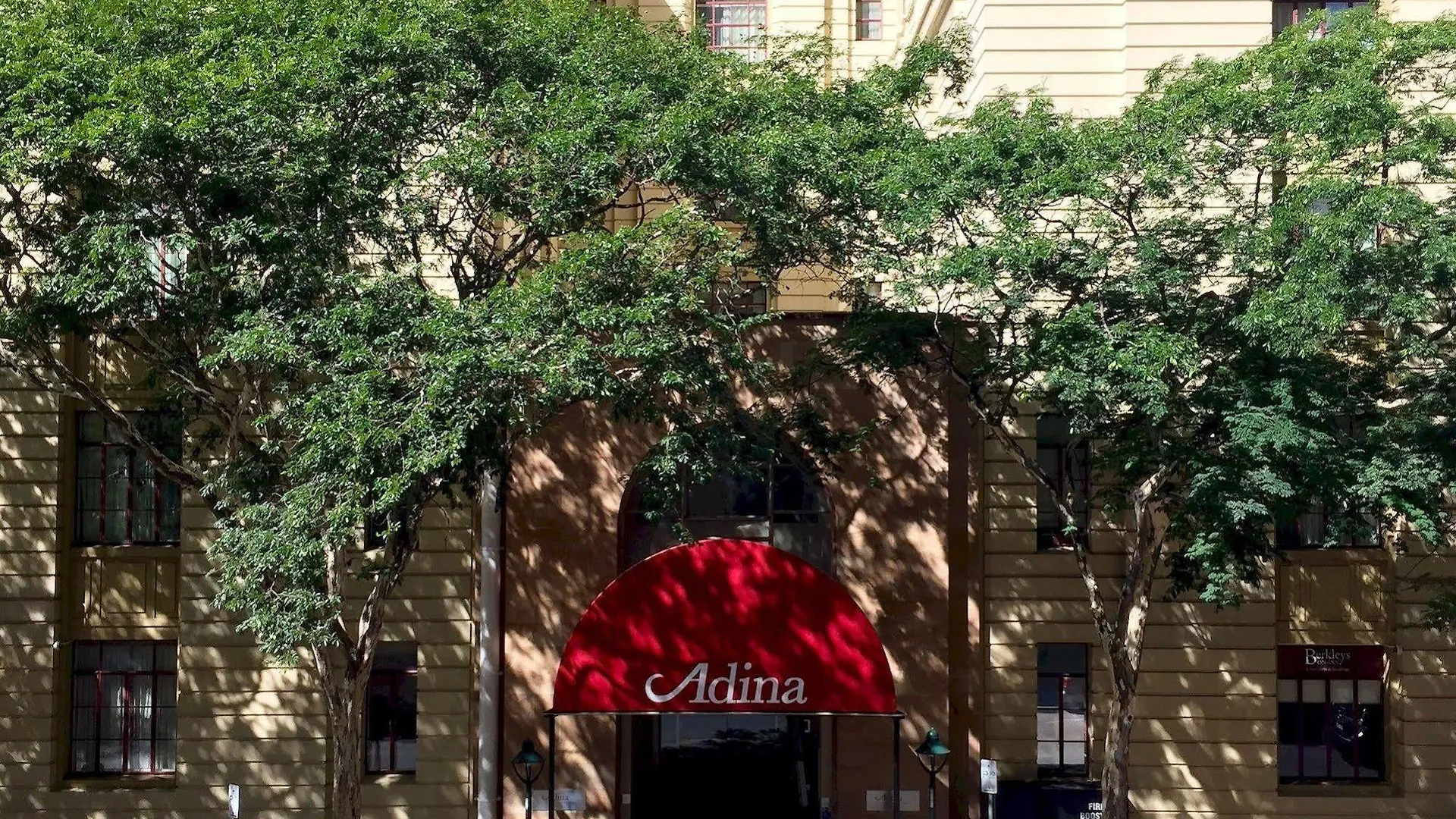 Adina Apartment Hotel Brisbane Anzac Square מלון דירות