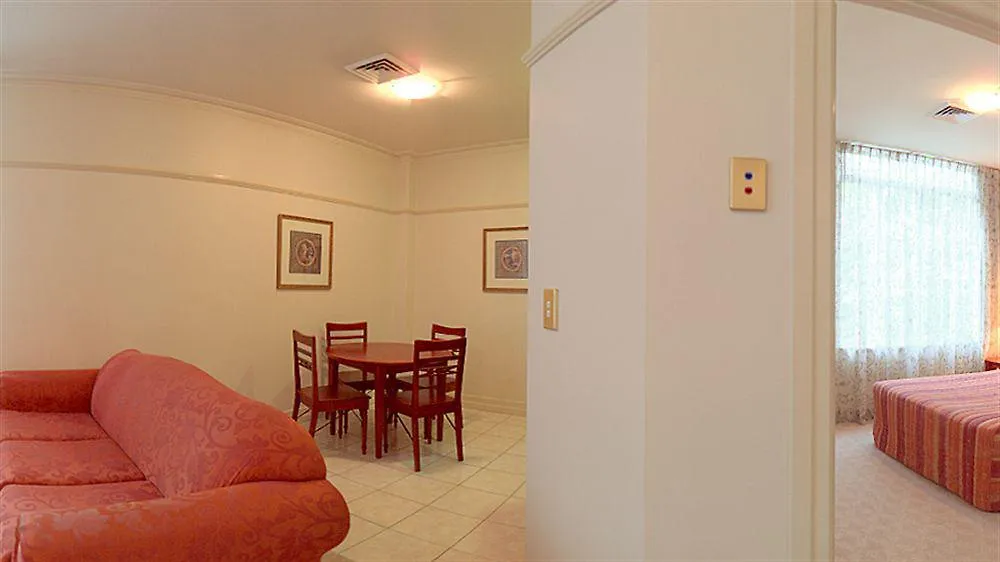 Adina Apartment Hotel Brisbane Anzac Square 4*,