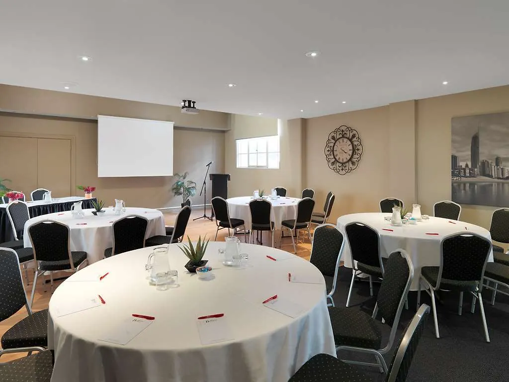 Adina Apartment Hotel Brisbane Anzac Square